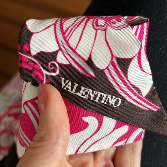 Valentino Twilly Scarf - Picture 9 of 9